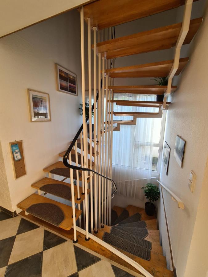 Privat bewohntes Haus ZUR ALLEINNUTZUNG mit Garten und Terrasse - im Kurort Bad Salzuflen Exterior foto