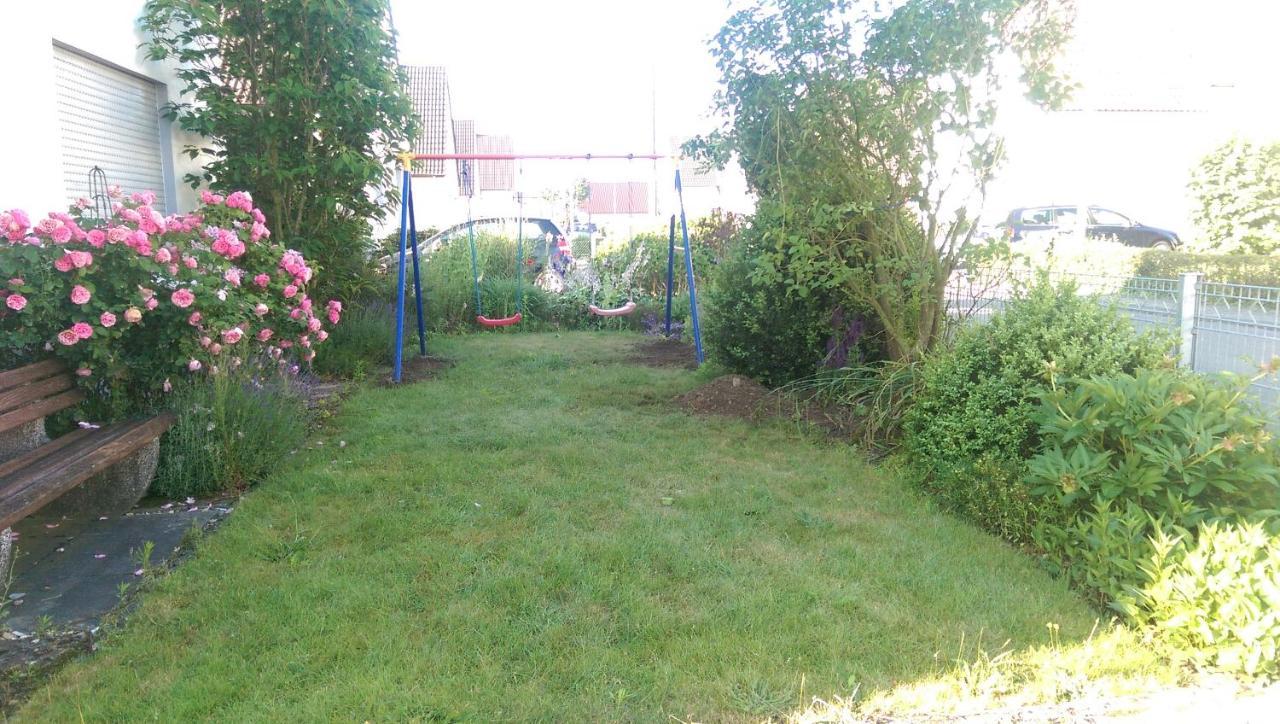 Privat bewohntes Haus ZUR ALLEINNUTZUNG mit Garten und Terrasse - im Kurort Bad Salzuflen Exterior foto