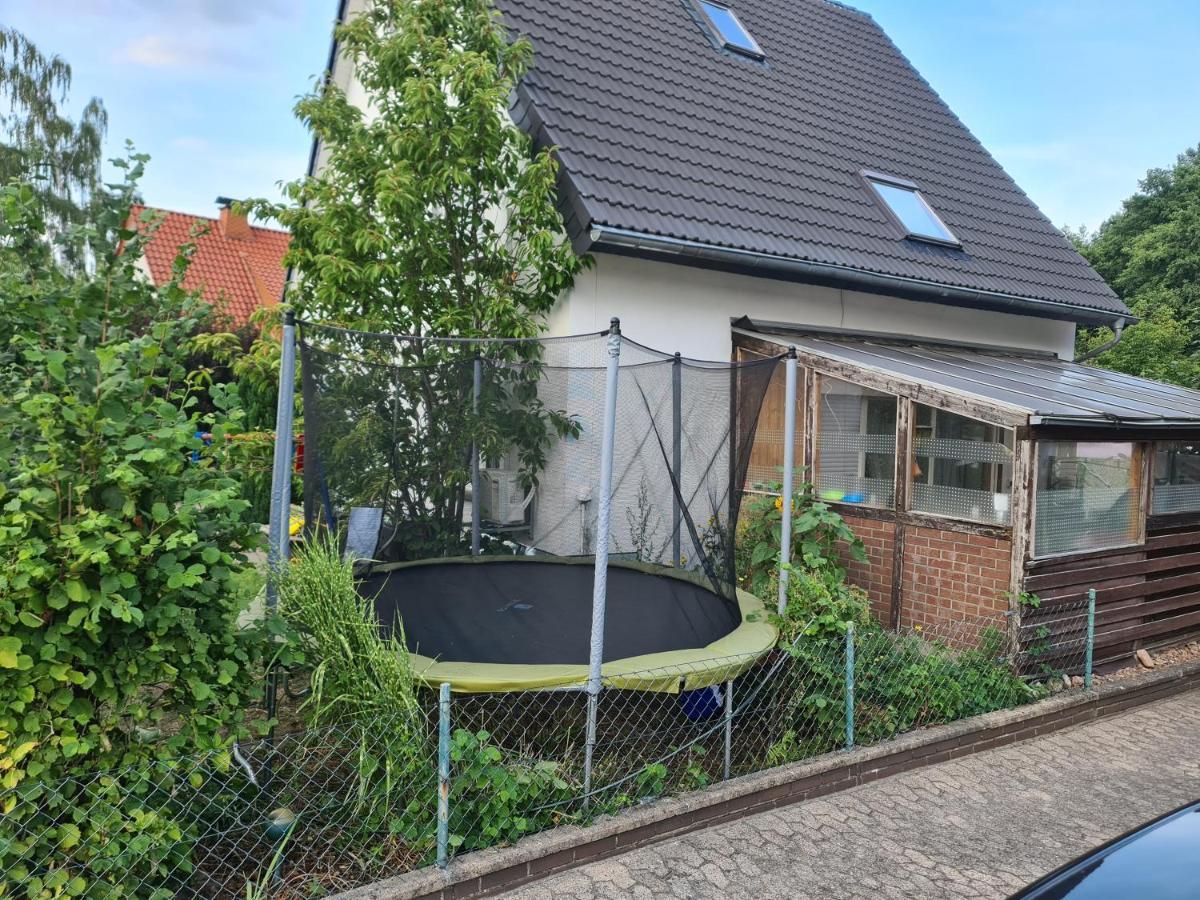 Privat bewohntes Haus ZUR ALLEINNUTZUNG mit Garten und Terrasse - im Kurort Bad Salzuflen Exterior foto